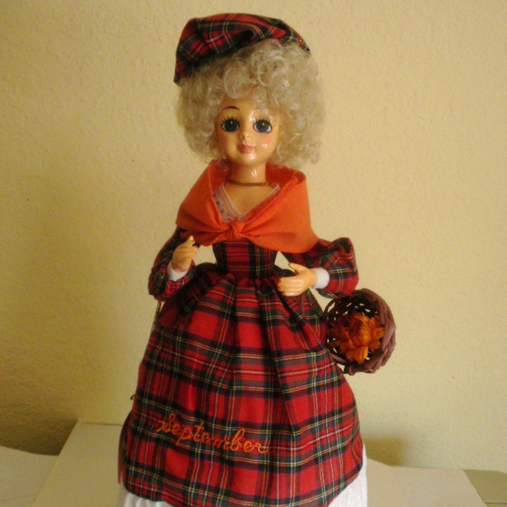 COLLECTABLE DOLL